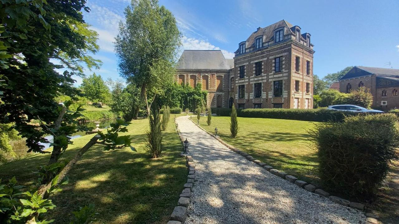 Chateau De Ruesnes Exterior photo