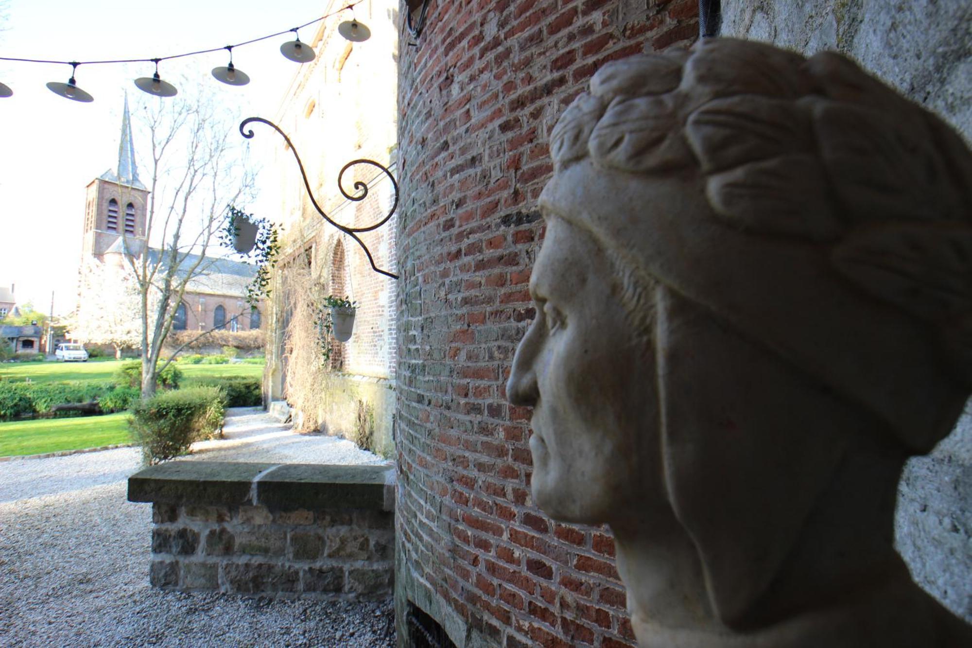 Chateau De Ruesnes Exterior photo